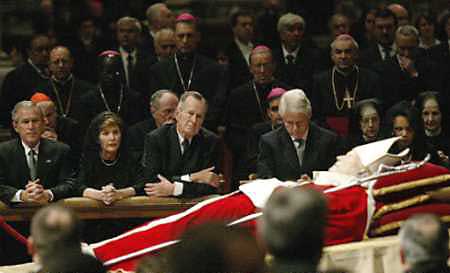 clinton-bush-pope-funeral-4-6-05.jpg